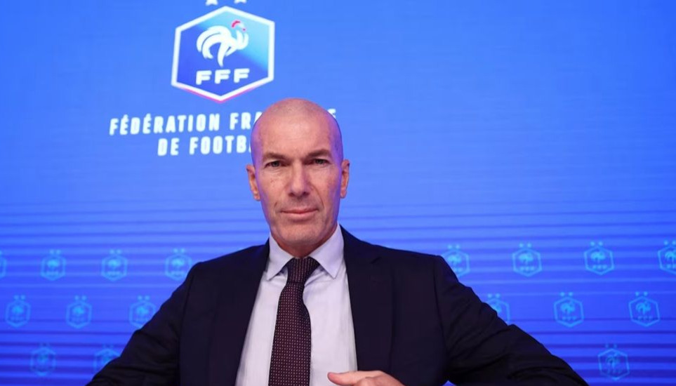 Major changes in the France squad under Zidane; media access being curtailed.